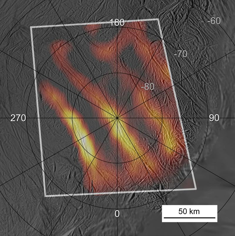 Termisk kart som viser varme strålepunkter langs tigerstripe-sprekkene nær Enceladus' sydpol