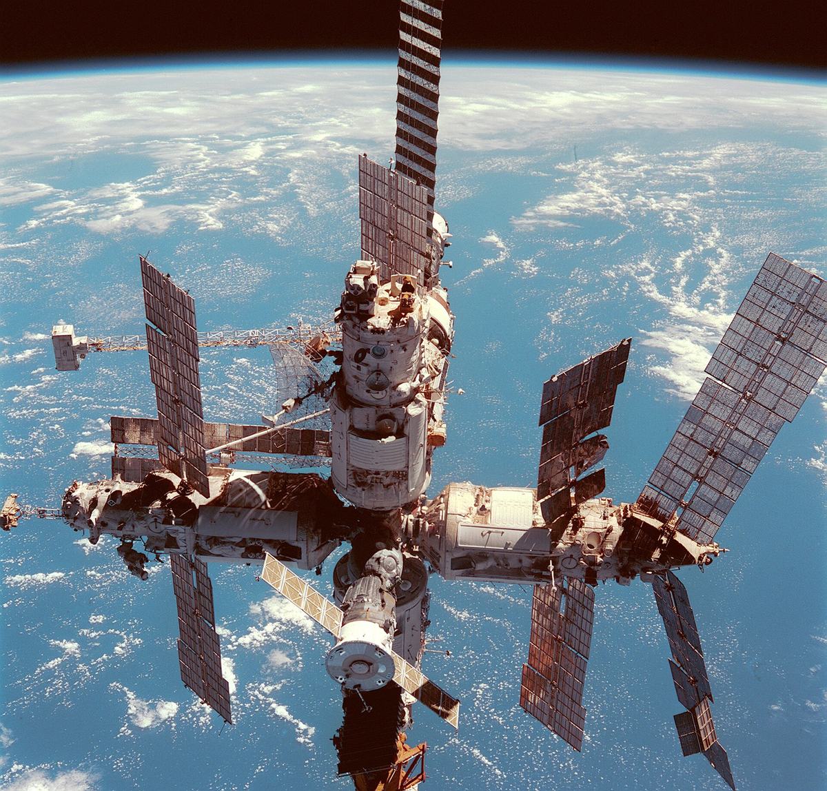 Space Stations: The One Crew That Commuted Between Two of Them