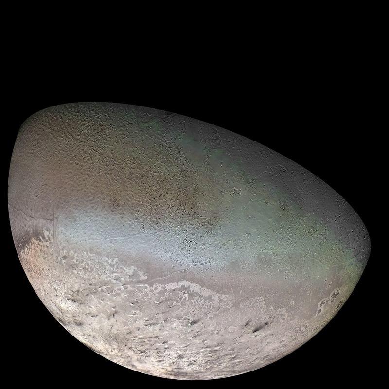 Mosaico globale a colori di Tritone da Voyager 2