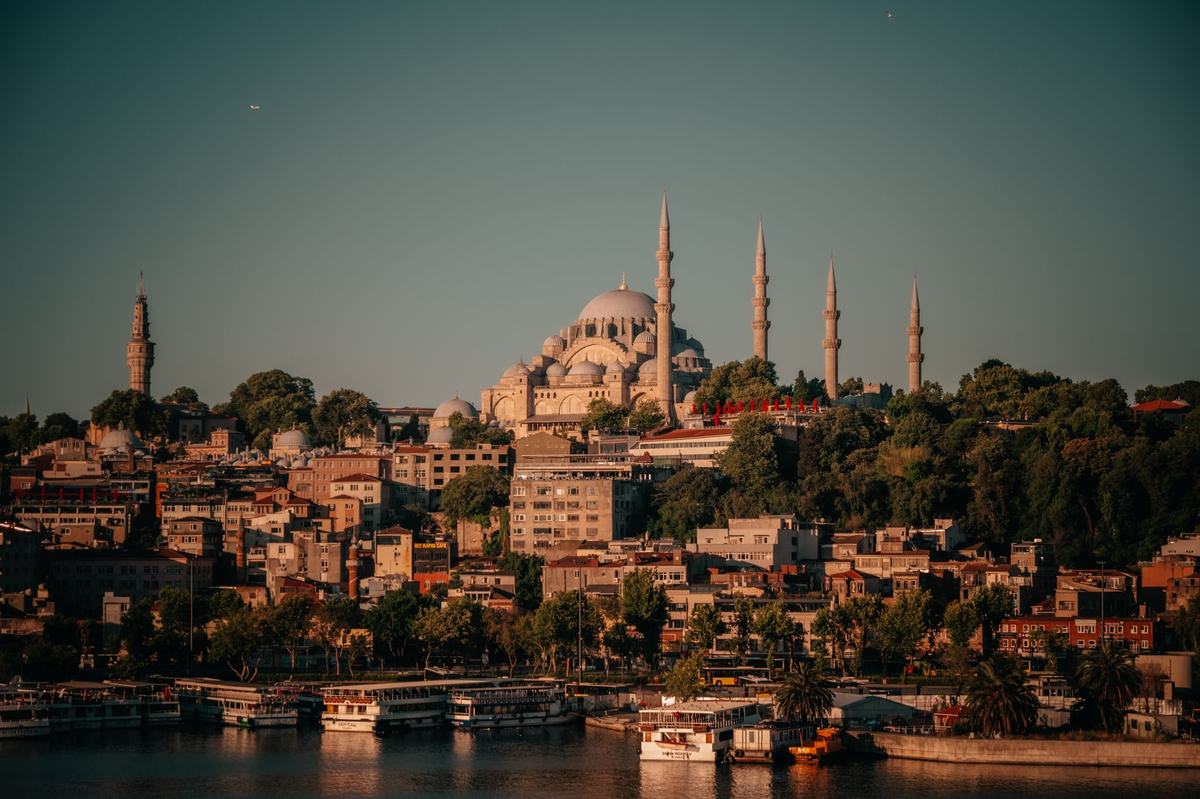 Türkiye: Ein Land auf zwei Kontinenten gleichzeitig