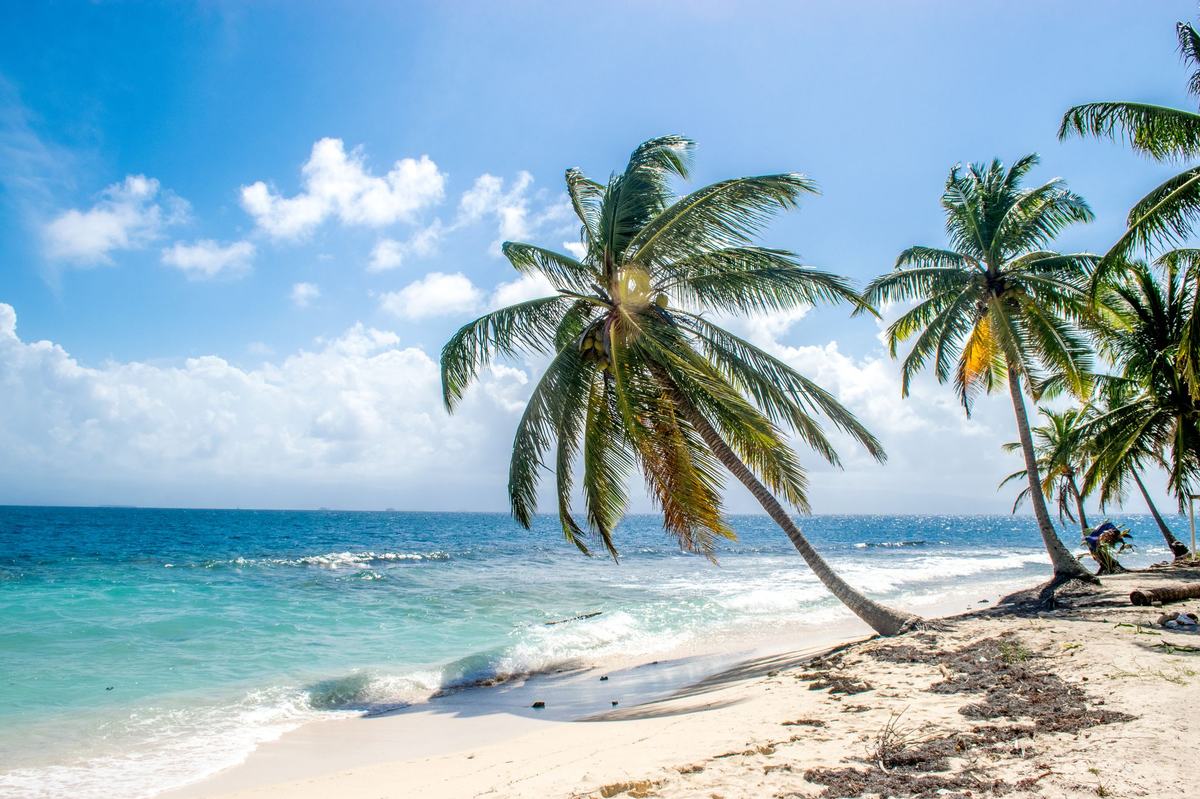 Saint Vincent and the Grenadines: 32 Islands, One Country