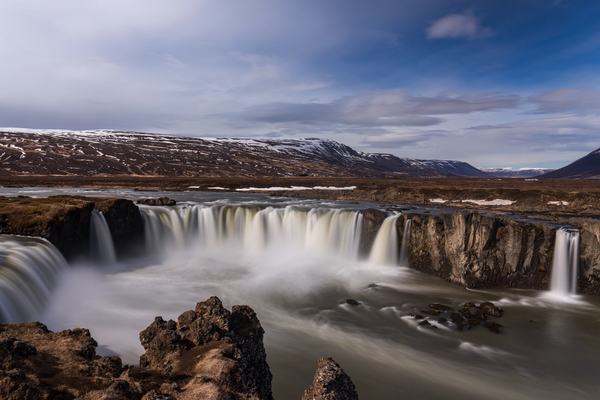 Iceland: The Land of Fire, Ice, and Reading Lights
